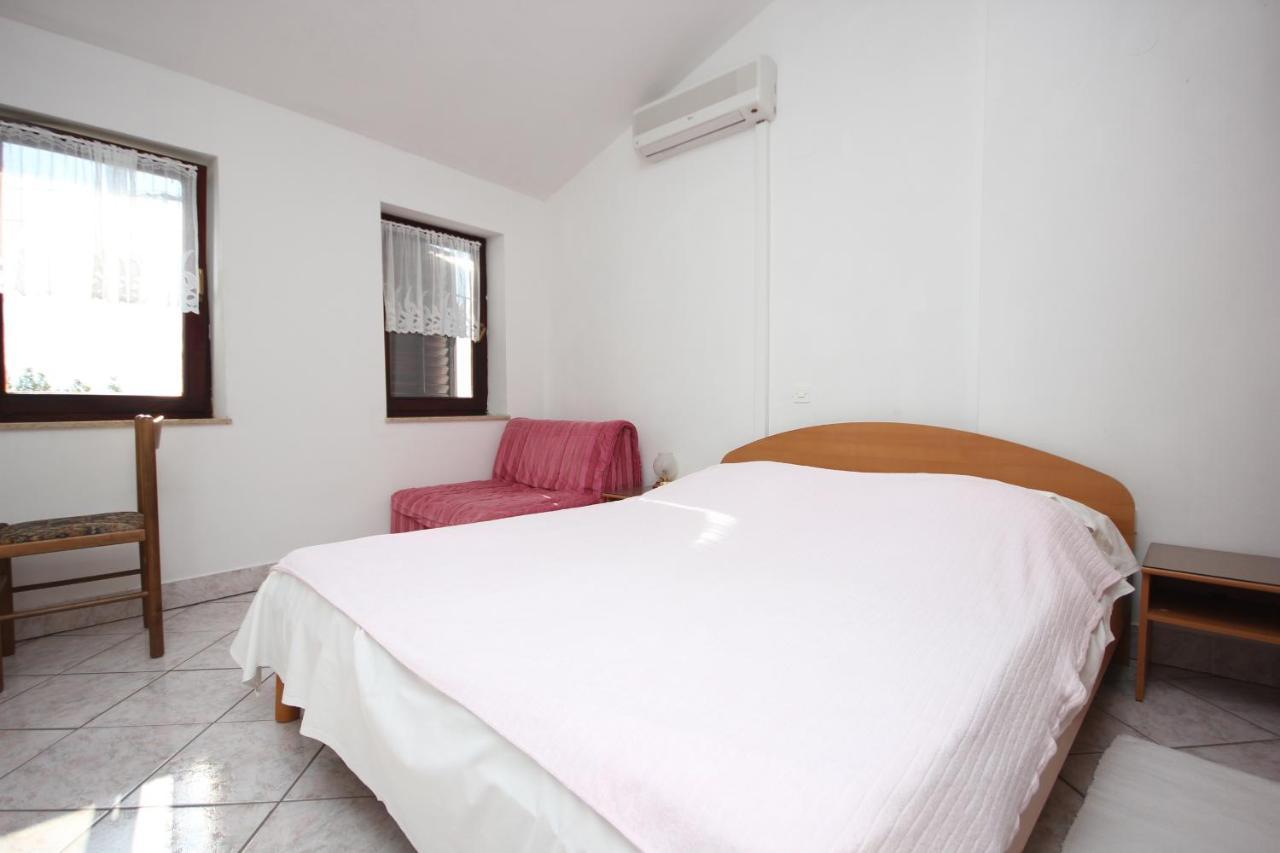 Apartments With A Parking Space Punta Kriza, Cres - 383 Екстериор снимка